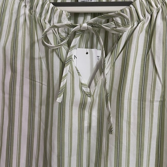 Nine West Jeans Laurel Green Stripe Tie Front blouse Size M - Picture 6 of 14